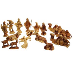 16 Nativity Figures with 3 camels & angel